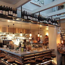 Héron Petit Restaurant 49381