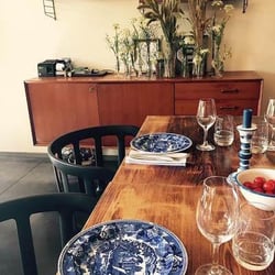 Les Coudes sur la Table 62698