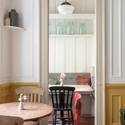 OAK Restaurant 353041
