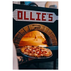 Ollie’s Pizza 518412