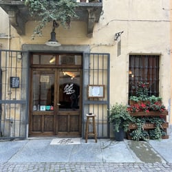 Q.B. bistró 691058