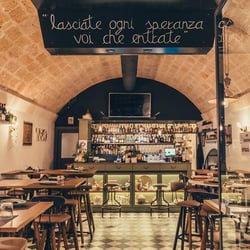 Tato’s cocktail bar 723093