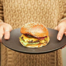 Ume Burger 19904