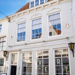 Vert restaurant 546804