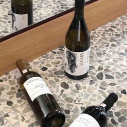 Volta wine bar 600585