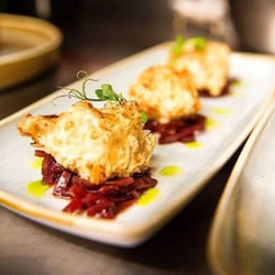 Wallace’s Taverna 191726