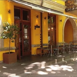 Yellow 10381