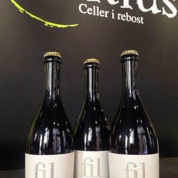 5 titius - Distribució i botiga 3902