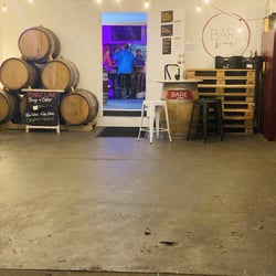 Bare Wine 793667