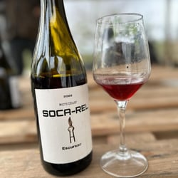 BERNAT’S Wine Warehouse 757532