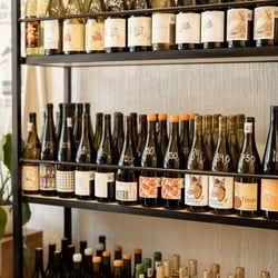 Cavanegra Natural Wine Shop 672812