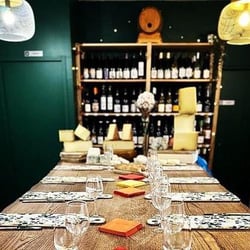 L’Essentiel Fromagerie & Épicerie 693022