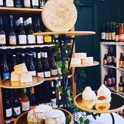 L’Essentiel Fromagerie & Épicerie 693023