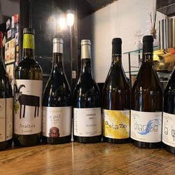 Mannys Wine Shop 112929