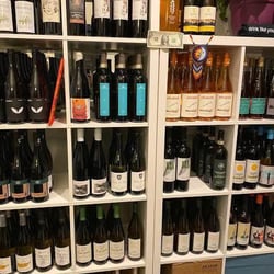 Molly’s Bottle Shop 206145