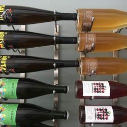Riverview Wines and Spirits 220184