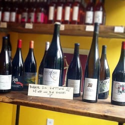Vanderbilt Wine Merchants 2458