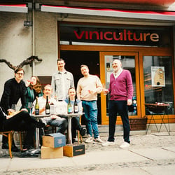 Viniculture 781908