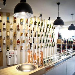 Wine Shop 6829