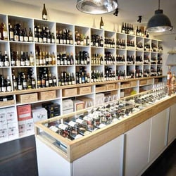 Wine Shop 6830