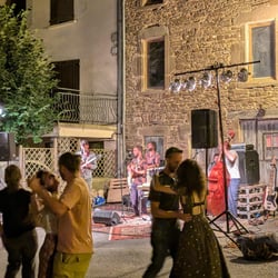 L’ESPINGUETTE 869763