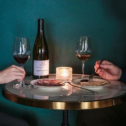 Momentine Wine Bar 975671