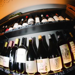 Bago Wine Bar 850325