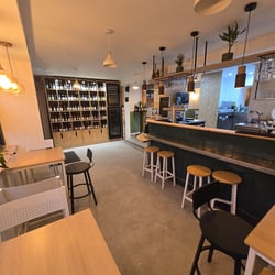 Fenlay club bar cave à manger 1292861