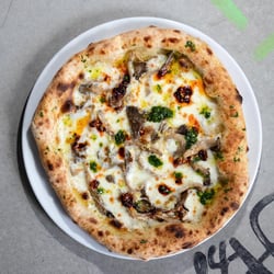 PIZZA RIBELLE del MONTE OFELIO 925150