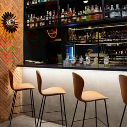 Supernatural Naked Wine + Food 950808