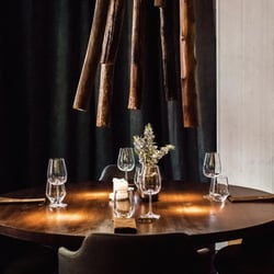 NAV Restaurant 914229