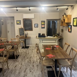 Restaurant La Halle 943795