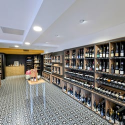 CREMERIE CAVE A VIN DE LA MANDALLAZ 925076