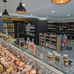 CREMERIE CAVE A VIN DE LA MANDALLAZ 925079