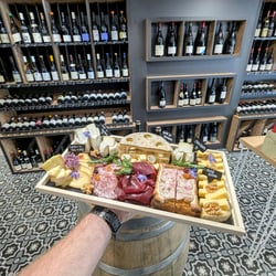 CREMERIE CAVE A VIN DE LA MANDALLAZ 925086