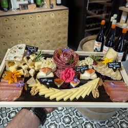 CREMERIE CAVE A VIN DE LA MANDALLAZ 925087