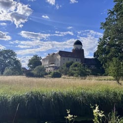 Ahead Burghotel 569330