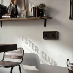 Oyster Club Paris 777865