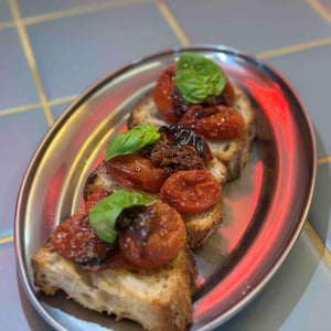 Bruschette Con Pomodorini Confit - Bar Sogno - 1371731