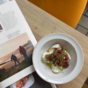 Burrata, Thonine De Ligne, Huile D’Olive Citronnée Et Poivre Wayanadan - Milo, bistro et vins - 1357903