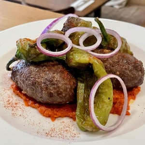 Cevapcici, Frigitelli, Ajvar, Cipolla Di Tropea - Il Bacaro - 1371920