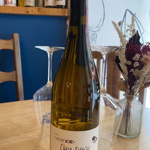 Chair blanche marnes noires (label since 2020) - La Bancale - Bastien Baillet & Céline Schuers 