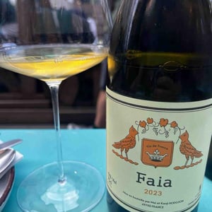 Faia - Vins Hodgson - Mai & Kenji Hodgson 