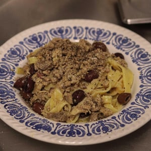 Fettuccine Con Faraona Alla Cacciatora - SEMI DI VINO - 1373607