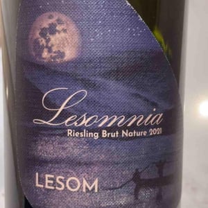 Lesomnia - Lesom Weine - jessika-reis-philipp-musevi -2021