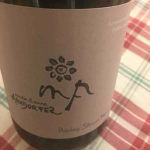 Neuburger Strasser Weinberge - Weingut Martin & Anna Arndorfer - martin-anna-arndorfer