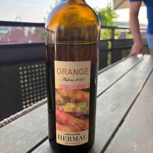 Orange anfora