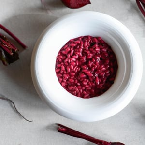 Risotto Rapa Rossa, Asperum E Fave Di Cacao - Incàlmo Ristorante - 1348049