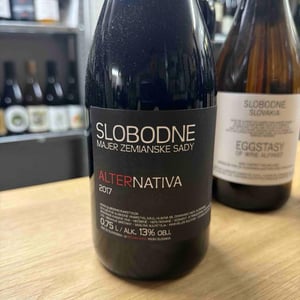 Slobodne - Slobodné Vinárstvo - Majer Zemianske Sady - Michal Kuropka, Agnes Lovecká, Katarína Kuropková -2017