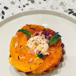 Tarte À L'Orange, Rose, Amandes, Raz El Hanout - Cave Monsieur Paris - 1314599